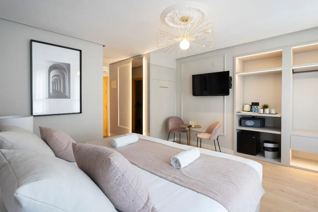 TRIPLE STANDARD Room, YOU & CO. J. Botánico Boutique, Valencia