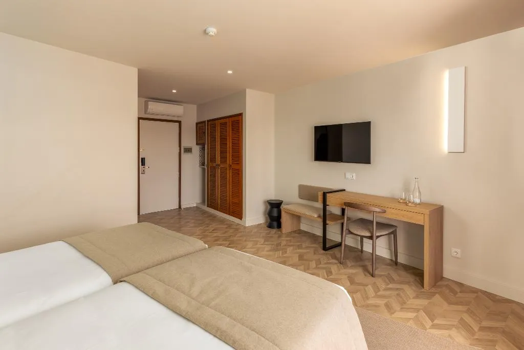 TWIN PREMIUM SEA VIEW Room, Belavista da Luz, Algarve