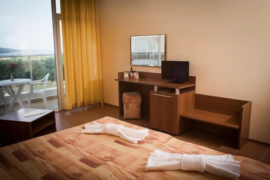 Room, Plamena Palace, Bourgas