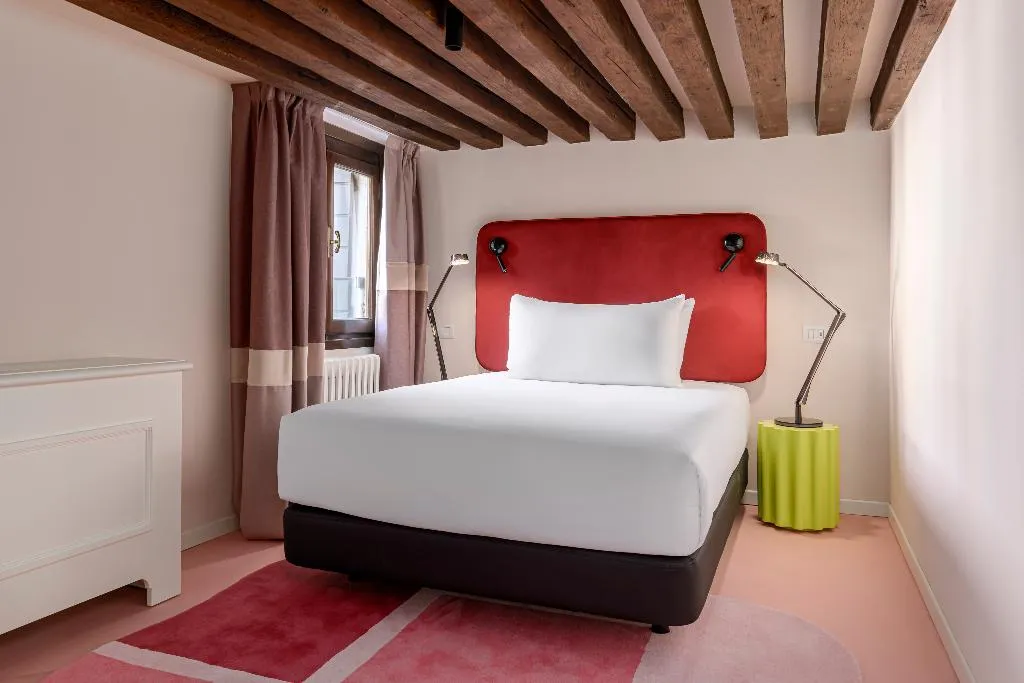 APARTMENT STANDARD Room, Palazzo Dei Fiori By Room Mate, Venice