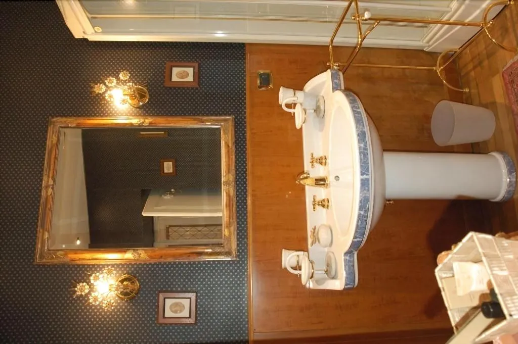 Room, Charme Holidays Colosseum, Naples