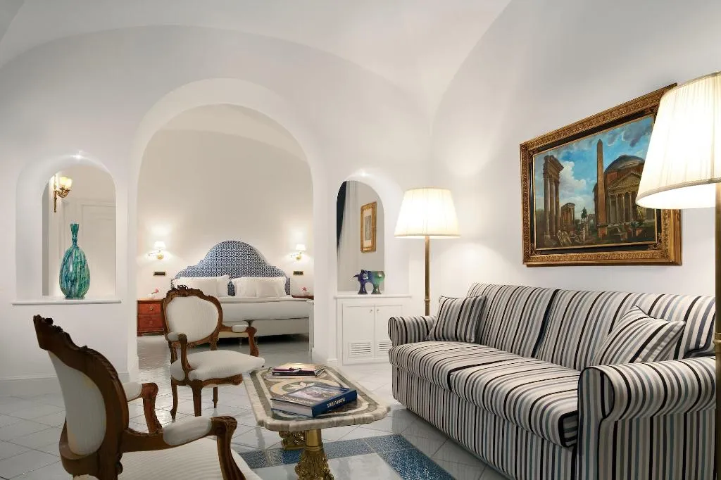 Room, Palazzo Avino, Naples