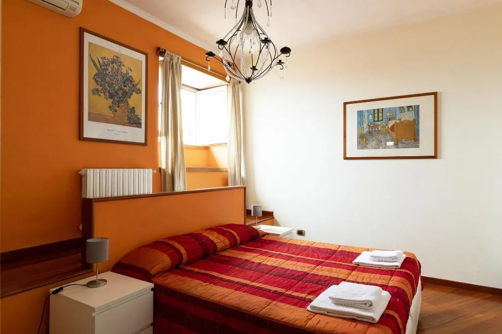 Room, B&B Museum, Naples