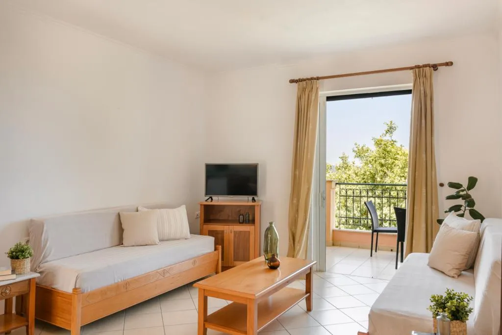 APARTMENT SUPERIOR GARDEN VIEW Room, Century Resort, Corfu
