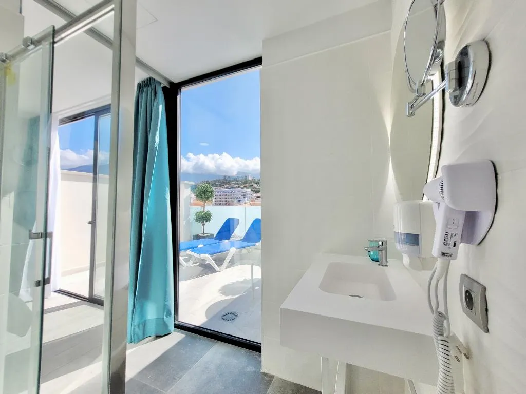 Room, Puerto Azul, Tenerife