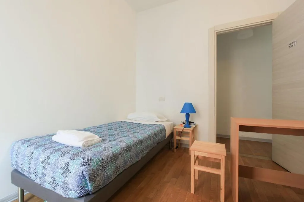 Room, Red Line Room Division, Milan