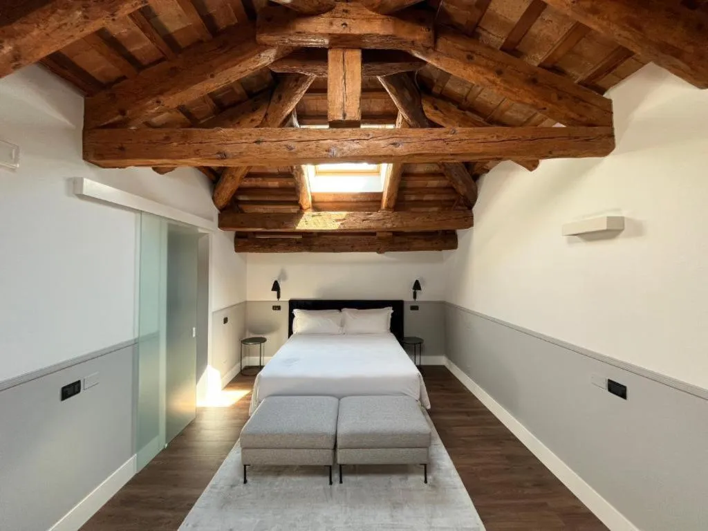 JUNIOR SUITE STANDARD Room, The Foscarini, Venice