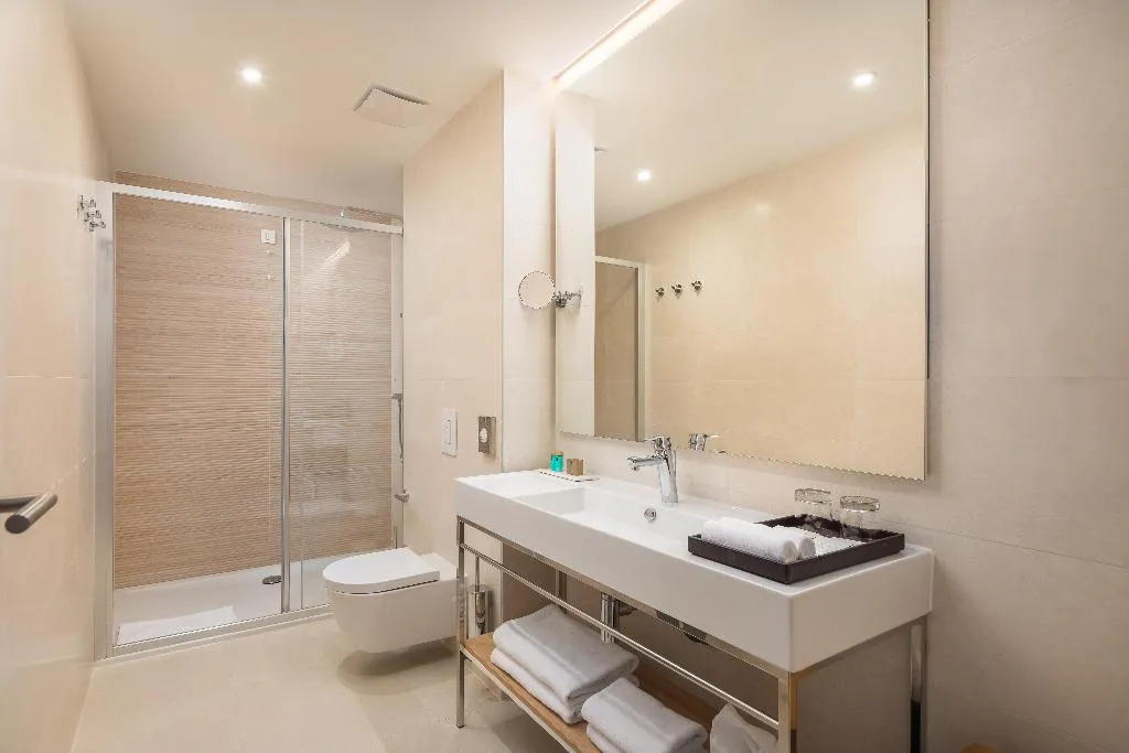 DOUBLE CLASSIC Room, Aminess Laurel Khalani Hotel, Split