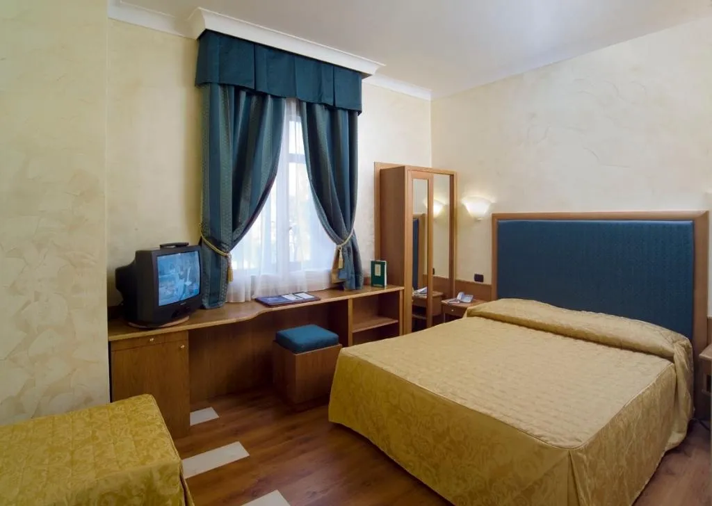 Double or Twin STANDARD Room, Aretusa Palace Hotel, Catania