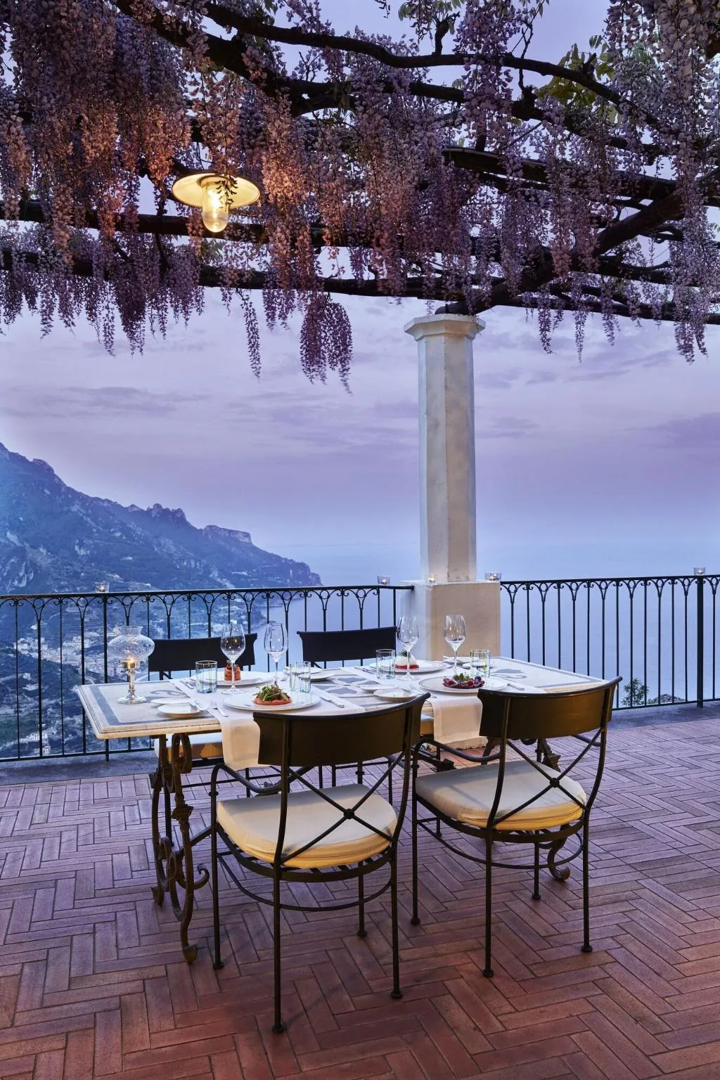 Room, Palazzo Avino, Naples