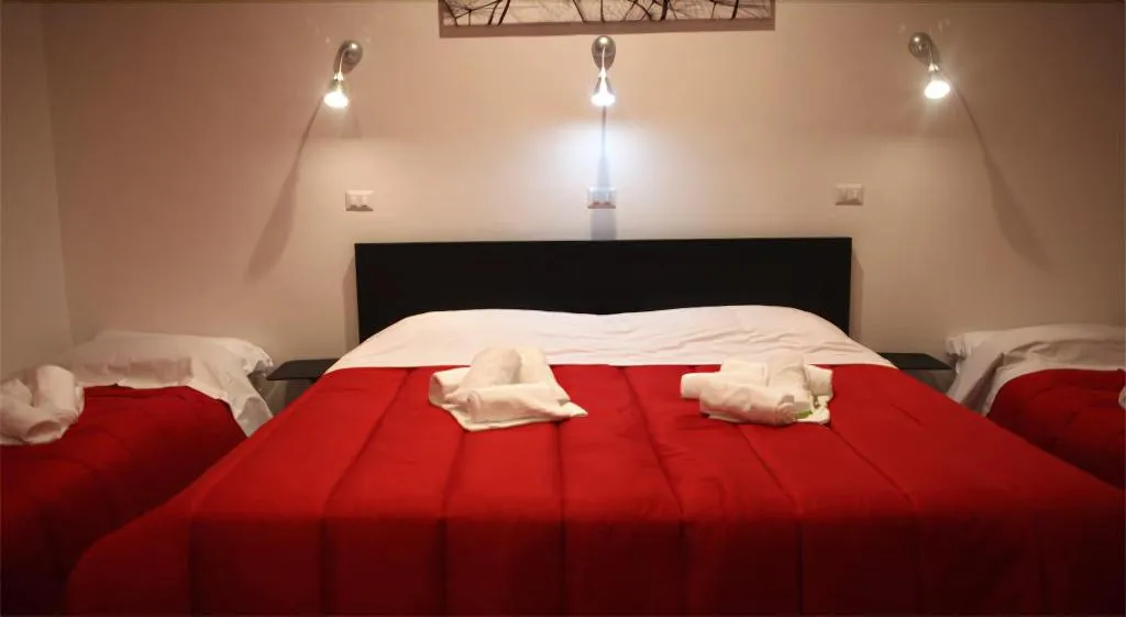 Room, The Roma House, Naples