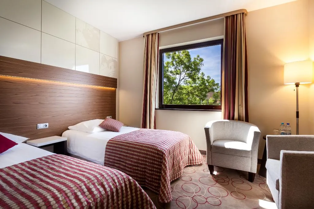 TWIN STANDARD Room, Qubus Hotel Krakow, Krakow