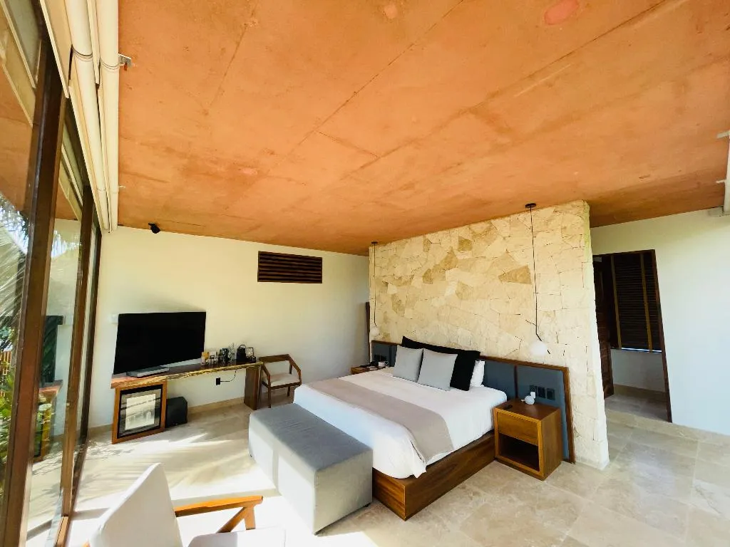 JUNIOR SUITE PARTIAL OCEAN VIEW KING BED Room, Tago Tulum by G Hotels, Cancun Area
