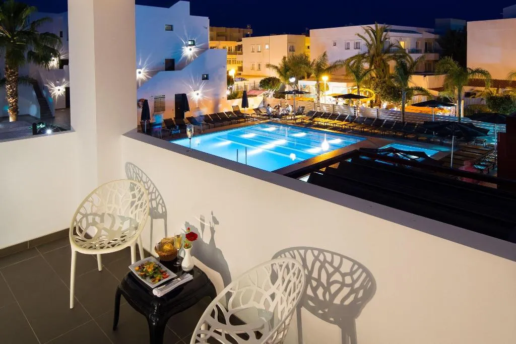SUITE TWO BEDS Room, Migjorn Ibiza Suites And Spa, Ibiza