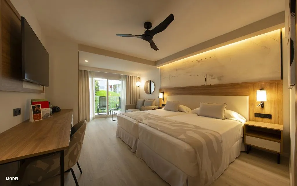DOUBLE PARTIAL SEA VIEW Room, Hotel Riu Palace Nautilus - Adults Only, Costa Del Sol