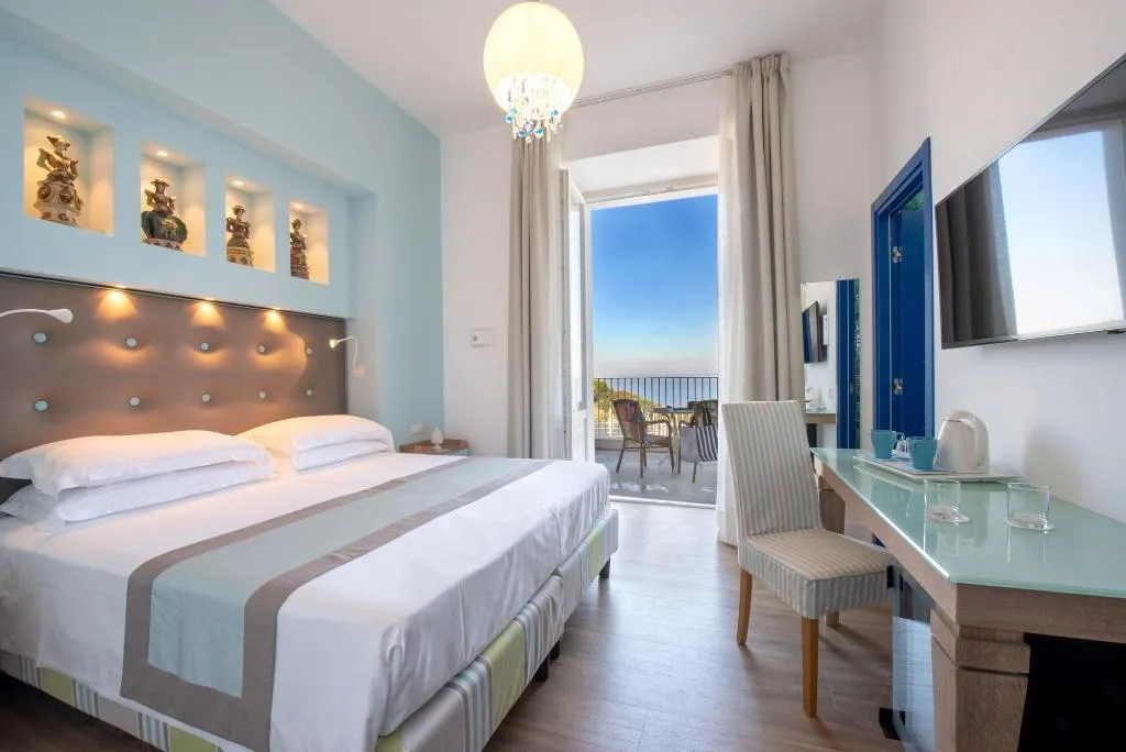 Room, Relais Palazzo del Barone - Adults Only, Naples