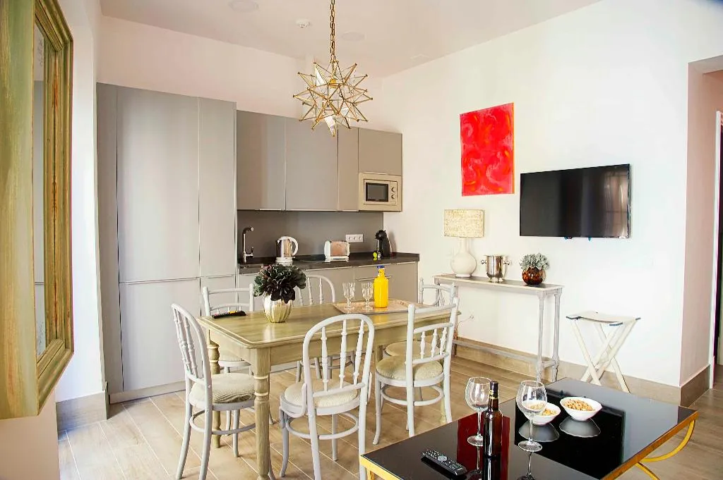 APARTMENT GRAND SUPERIOR Room, Overland Suites Catedral Luxury Apartments, Seville