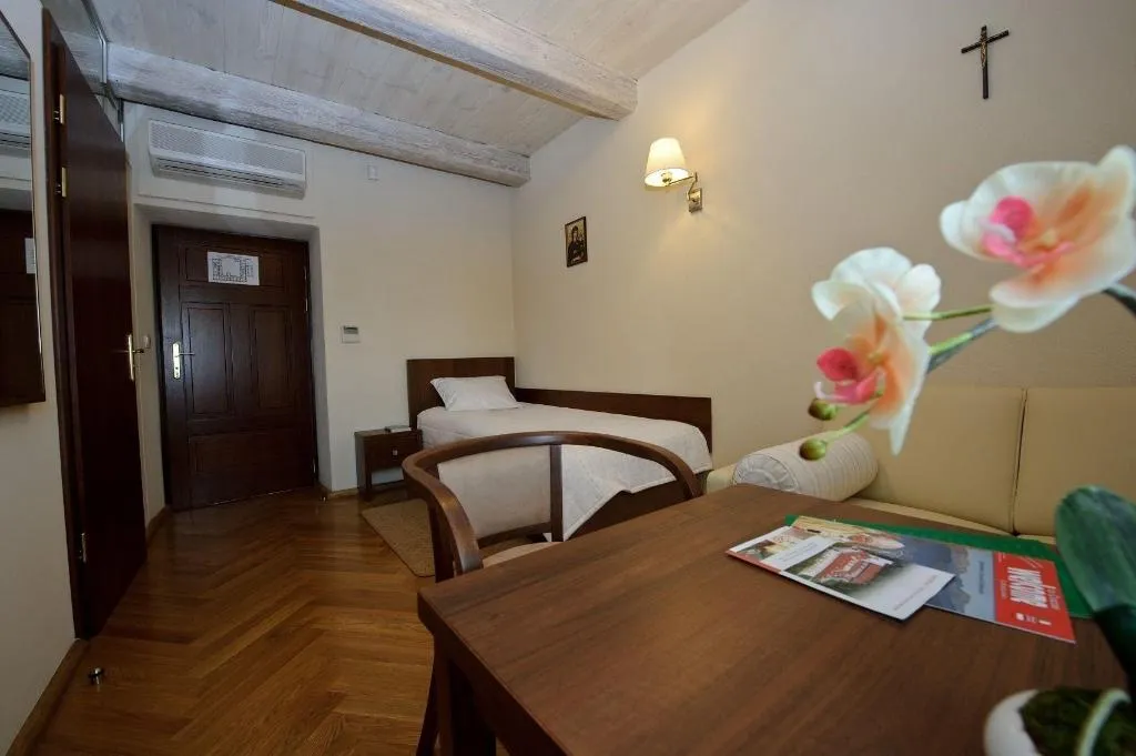 Room, Hotel Swietego Norberta, Krakow