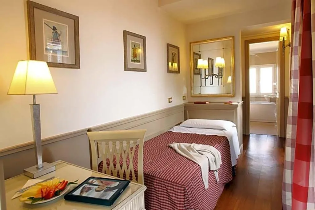 SINGLE STANDARD Room, Villa Glori, Rome