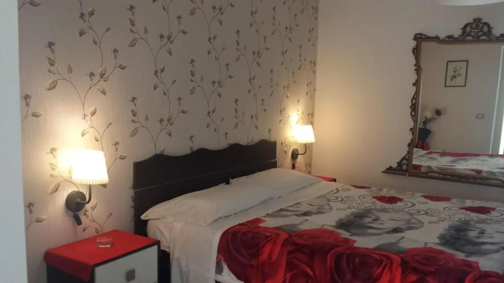 Room, Thairè Hotel, Naples