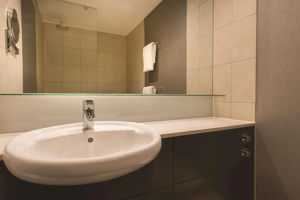 STUDIO QUEEN SIZE BED Room, Adina Apartment Hotel Copenhagen, Copenhagen