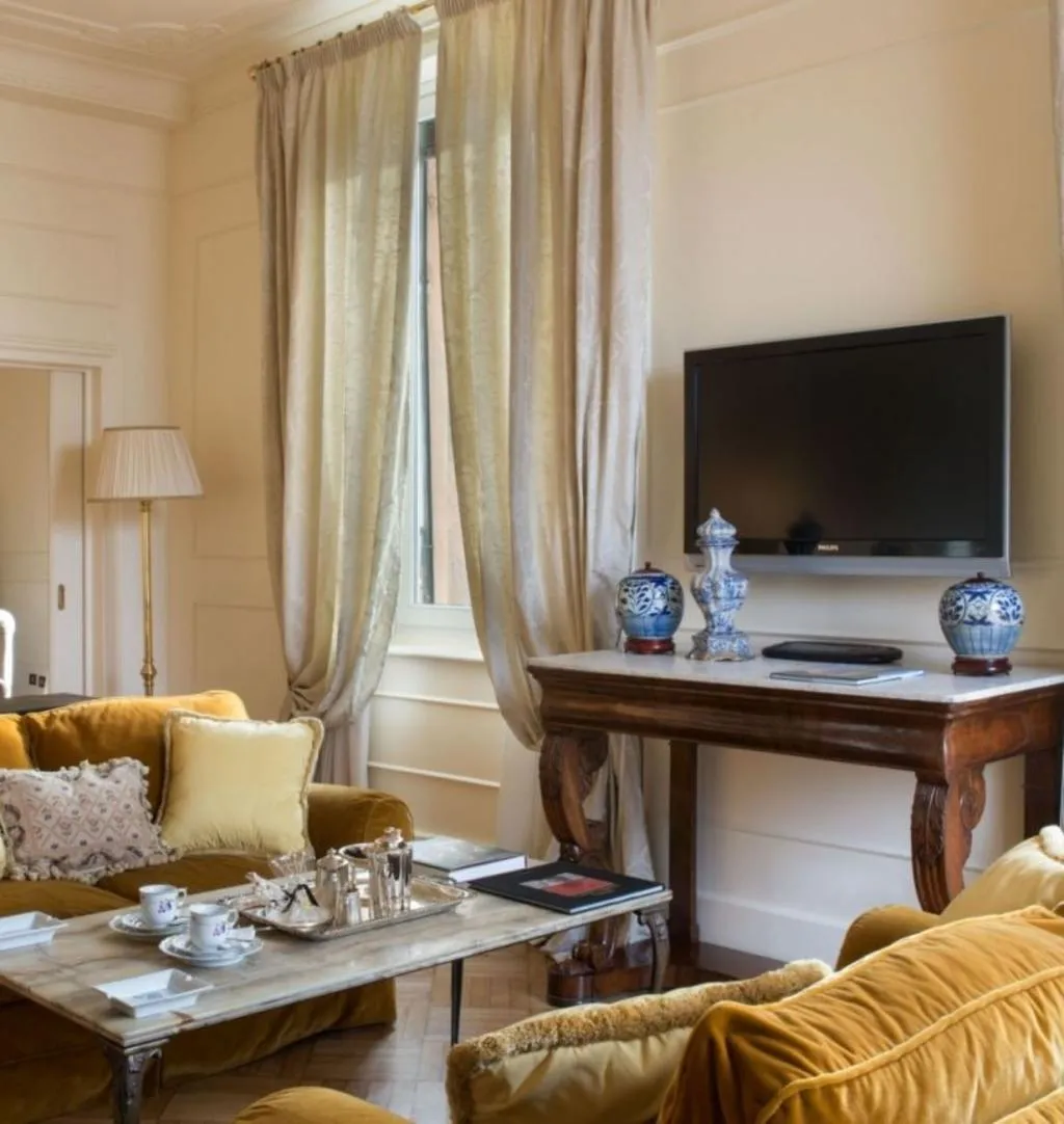 SUITE EXECUTIVE Room, Grand Hotel Plaza, Rome
