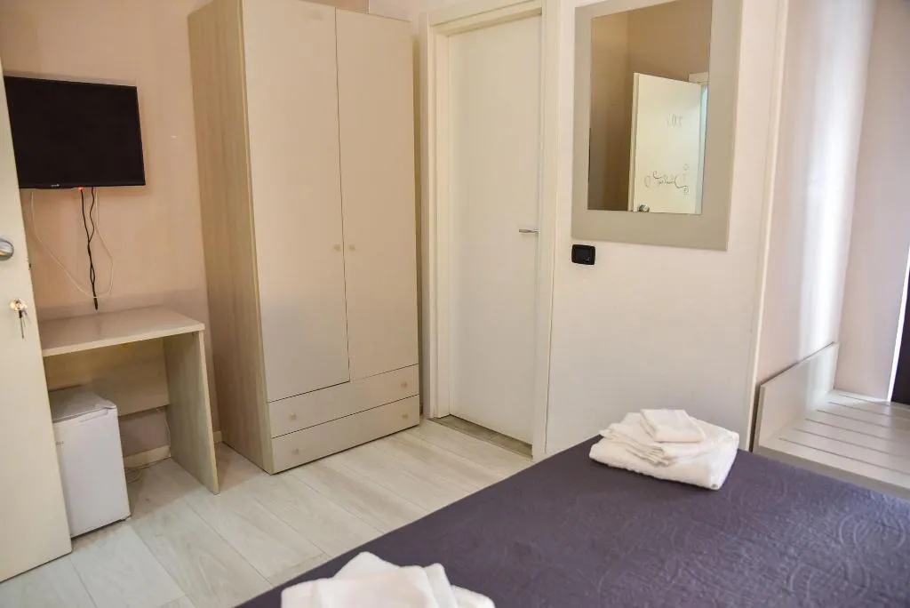 Room, Mirosa Bed And Breakfast, Naples