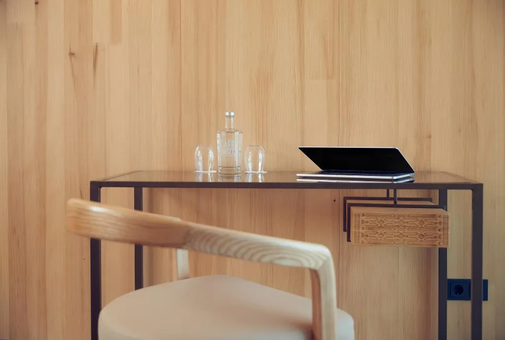 Double or Twin SUPERIOR Room, Hotel Jakarta Amsterdam, Amsterdam