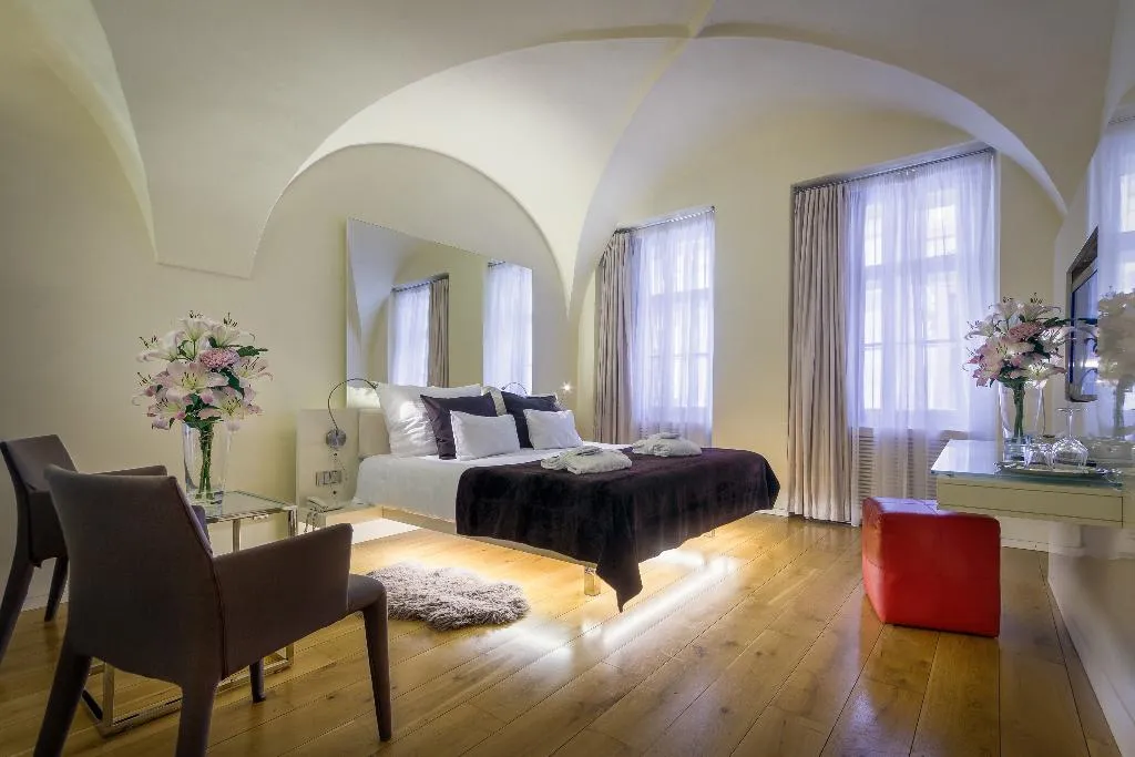 Double or Twin STANDARD Room, Three Storks Hotel, Prague