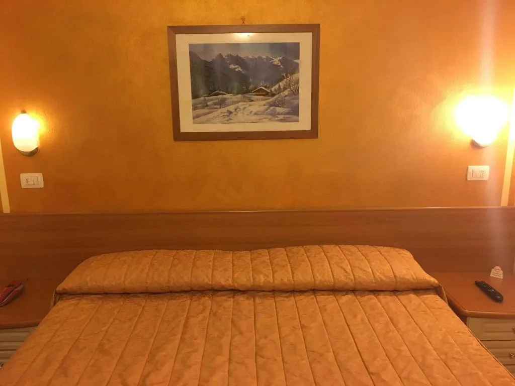 Room, Hotel Nuovo Rondo   Sesto San Giovanni, Milan