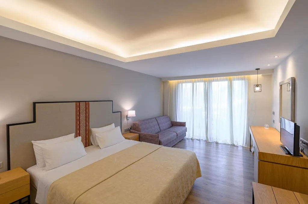 FAMILY ROOM SUPERIOR Room, Europa Olympia, Kalamata