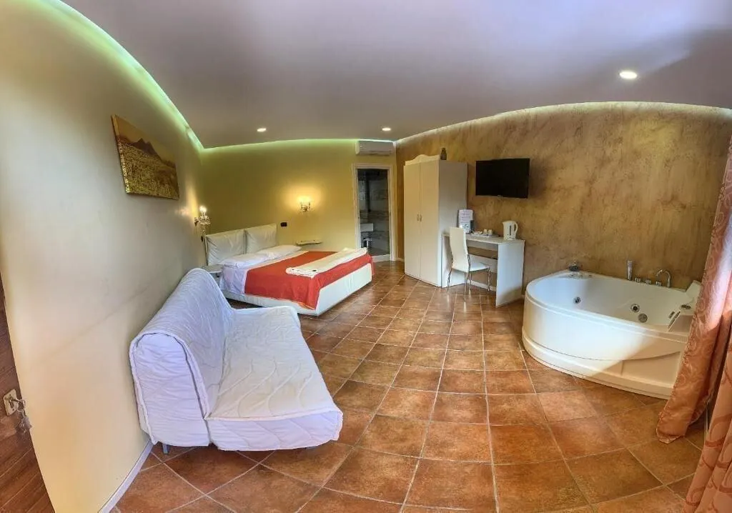 Room, Relais La Villa, Naples