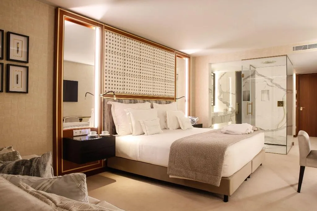 DOUBLE DELUXE Room, Wine & Books Porto Hotel, Porto
