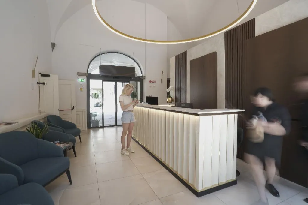 Lobby, Palazzo Santo Spirito, Milan