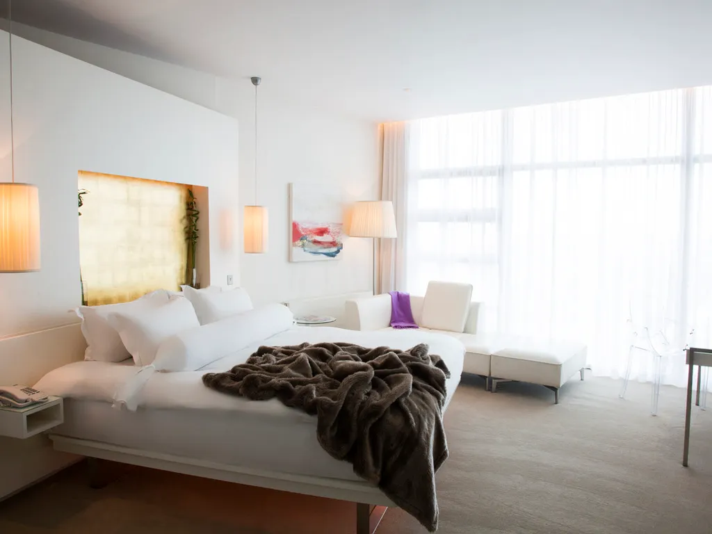 DOUBLE DELUXE KING BED Room, The Beacon Hotel, Dublin