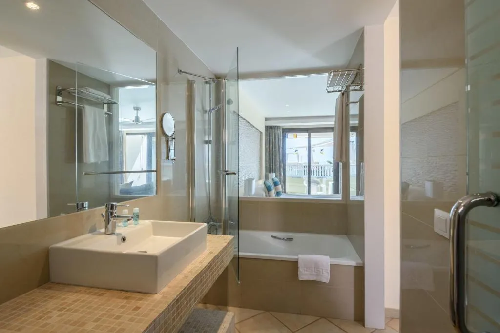 Room, Pearly Grey Ocean Club Apartments & Suites, Tenerife