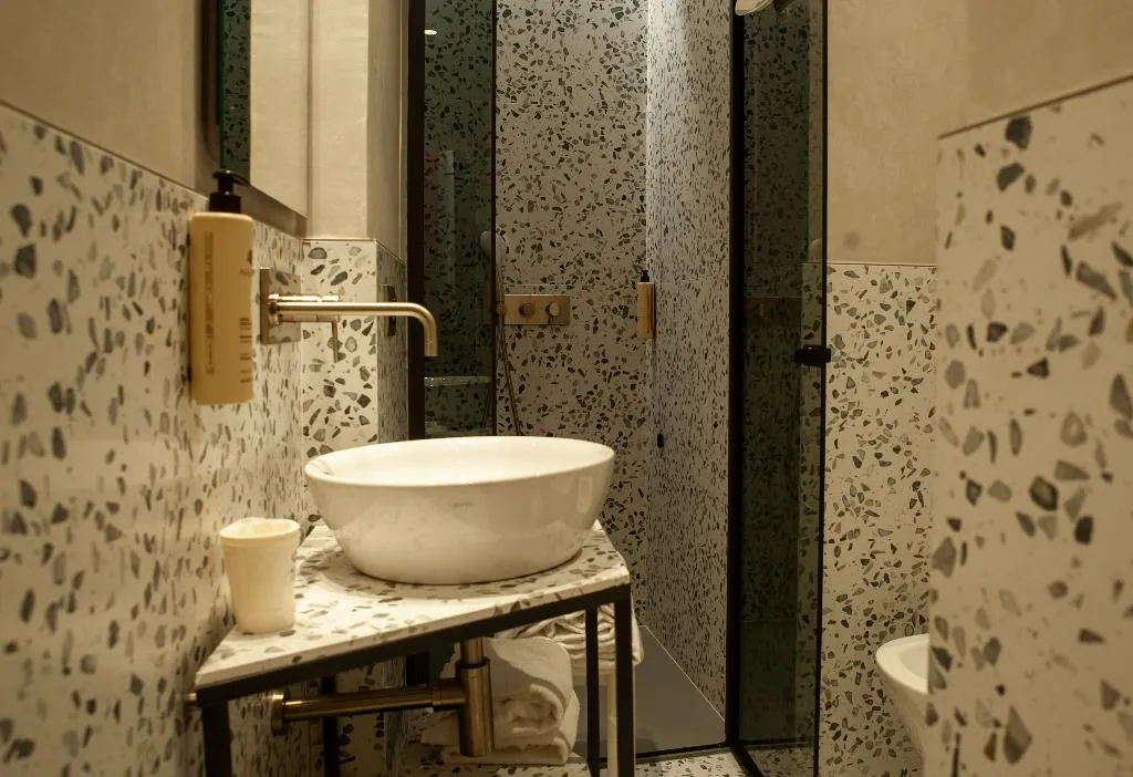 Double or Twin BASIC Room, Campiello Hotel, Venice