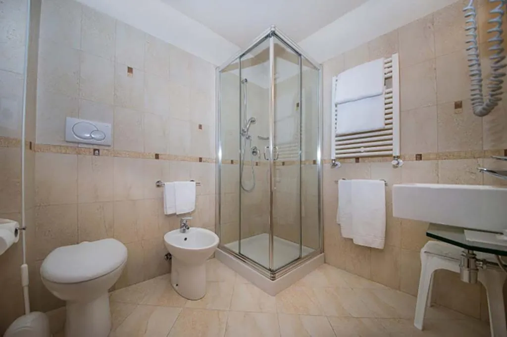 SINGLE STANDARD Room, Venice Resort Airport Hotel, Venice