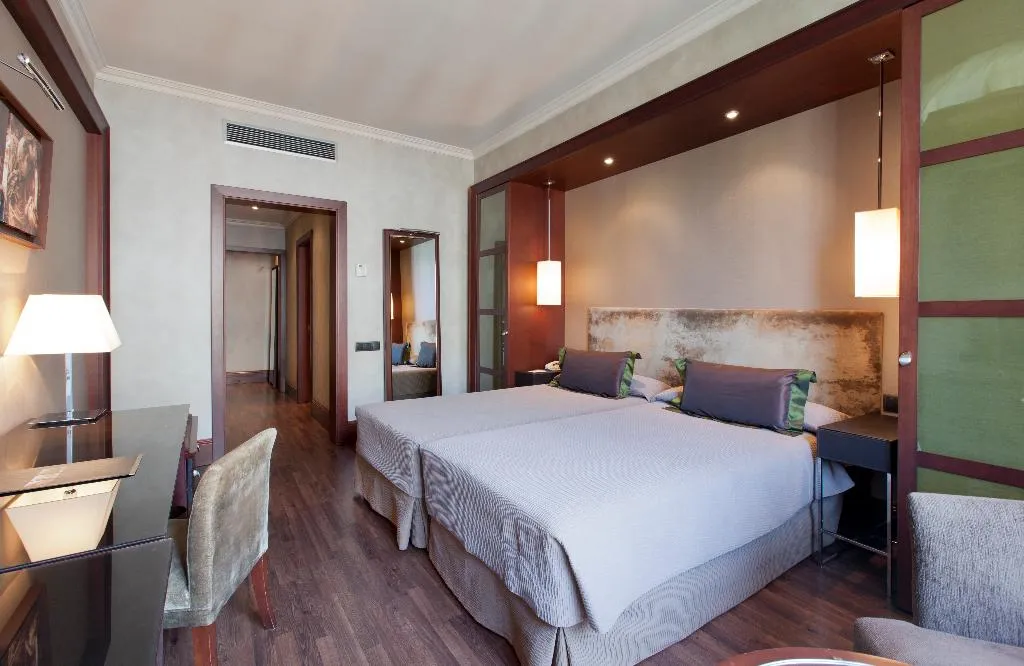 DOUBLE STANDARD Room, Barcelona Center, Barcelona