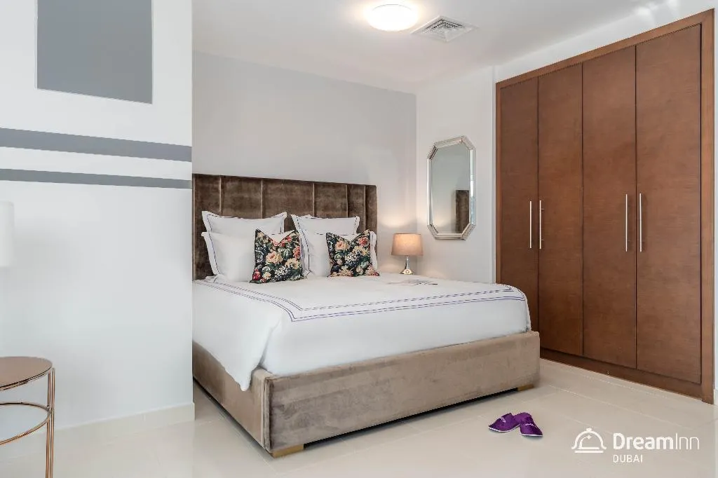 STUDIO STANDARD Room, Dream Inn Dubai - West Wharf, Dubai