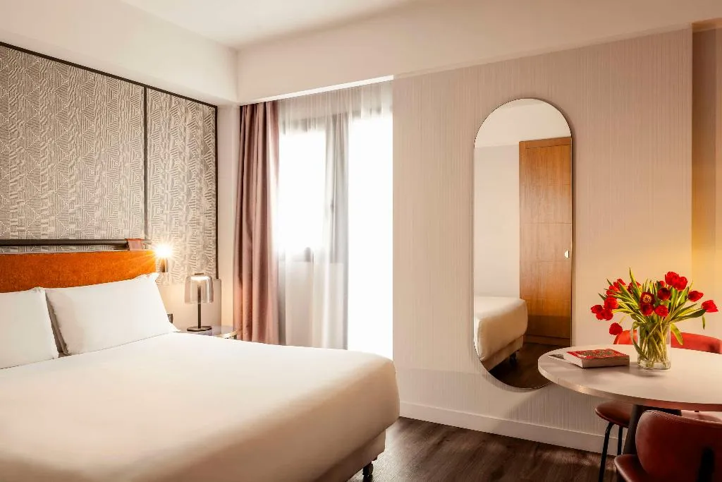 Room, NH Catania Centro, Catania