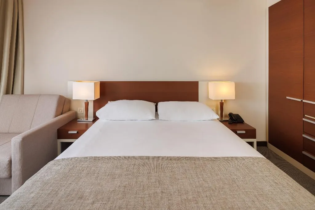 DOUBLE SINGLE USE SIDE SEA VIEW WITH BALCONY Room, Hotel Albatros Plava Laguna, Istria