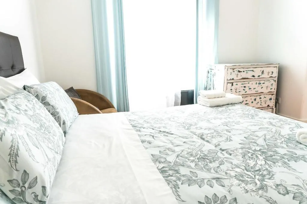 Room, Home Sweet Lisbon, Lisbon
