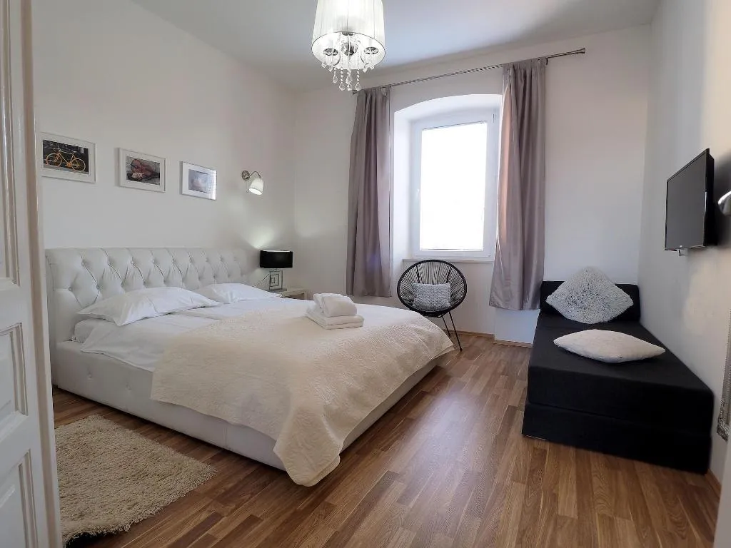 Room, Captain Emo City Apartments, Istria