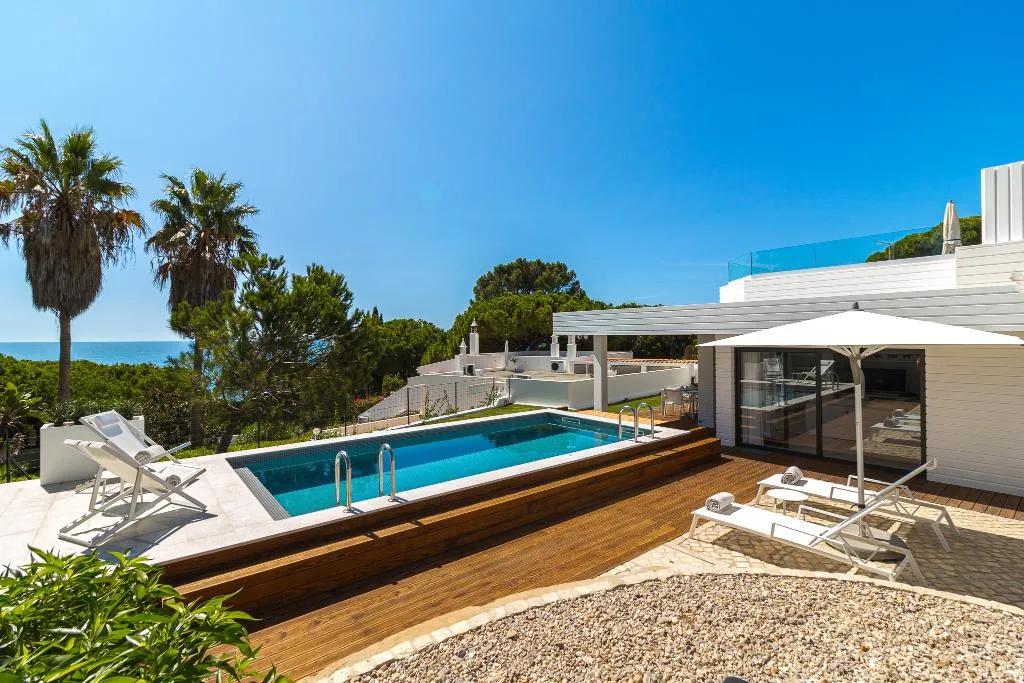 VILLA TWO BEDROOMS Room, Shantivillas, Algarve