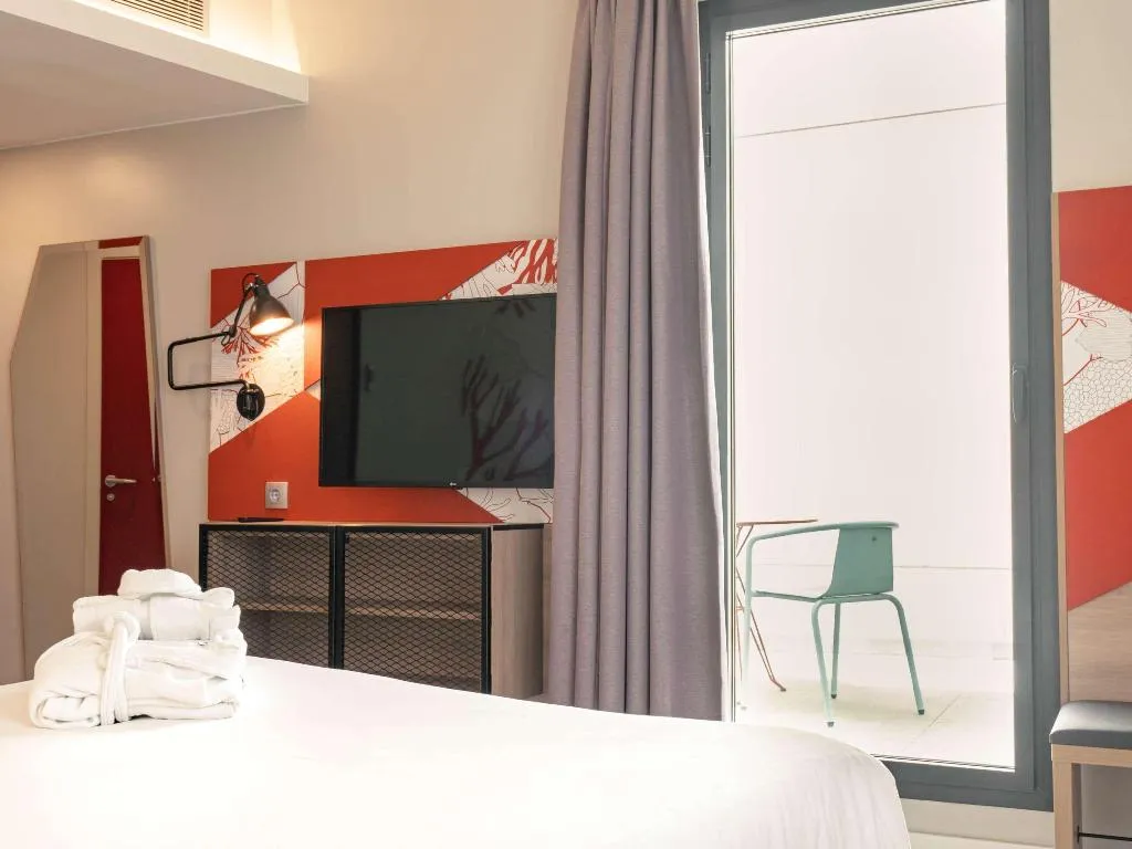 DOUBLE WITH TERRACE Room, ibis Styles Barcelona City Bogatell, Barcelona