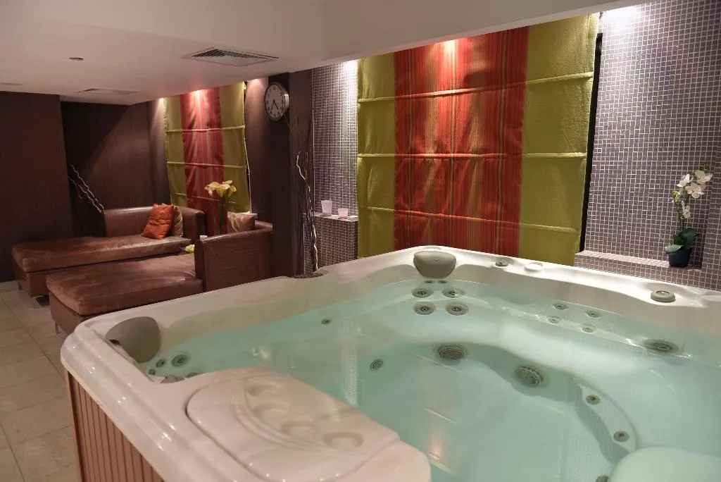 Sports and Entertainment, Radisson Blu Cairo Heliopolis, Cairo