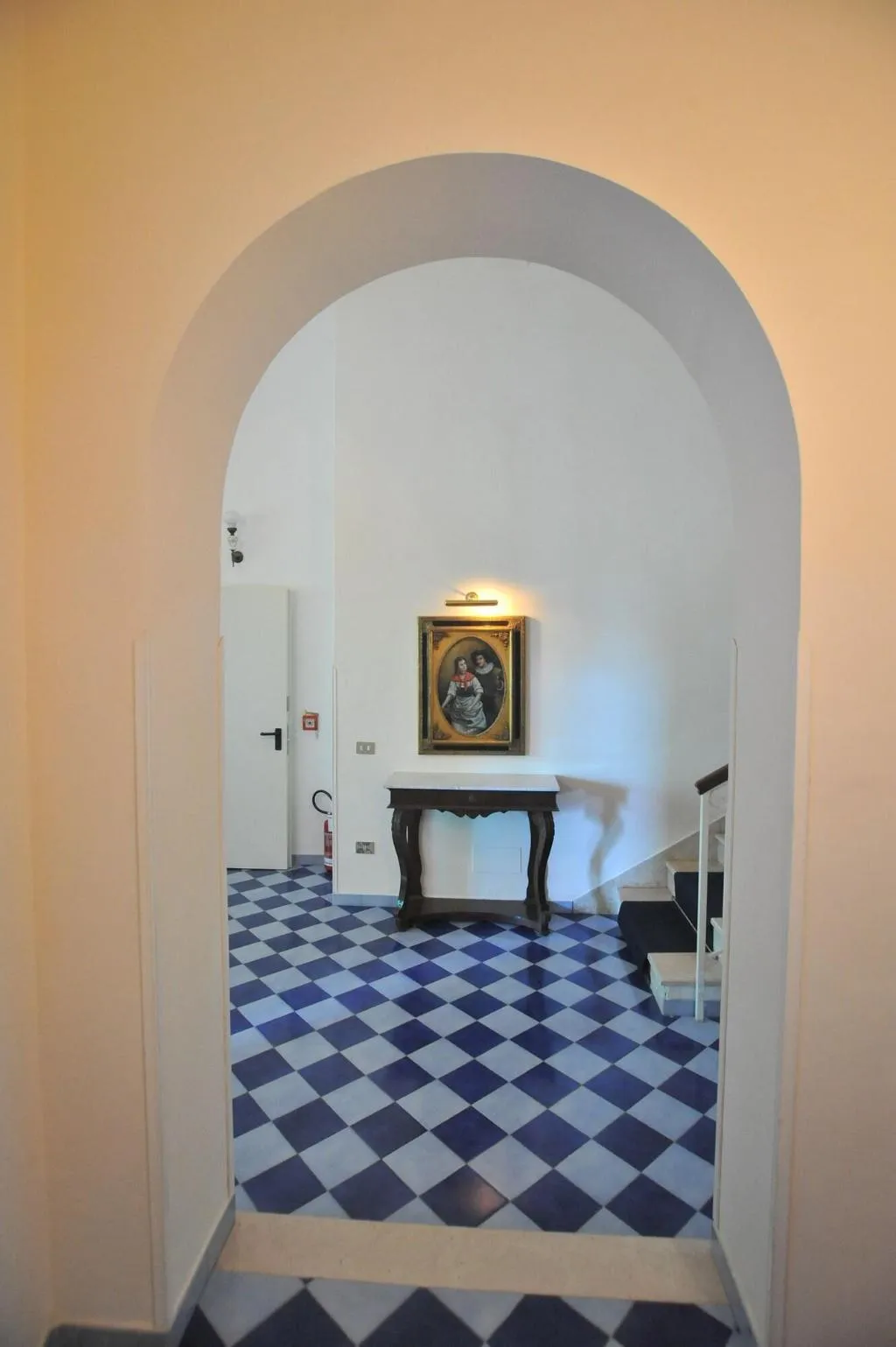 Lobby, Belvedere, Naples
