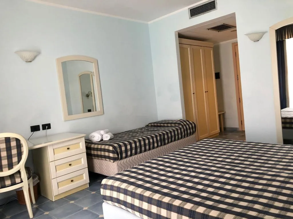 TRIPLE SEA VIEW Room, Baia dei Mulini Resort & Spa, Palermo