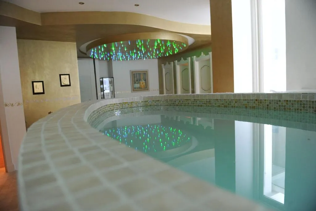 Sports and Entertainment, Hotel Villa Fraulo, Naples
